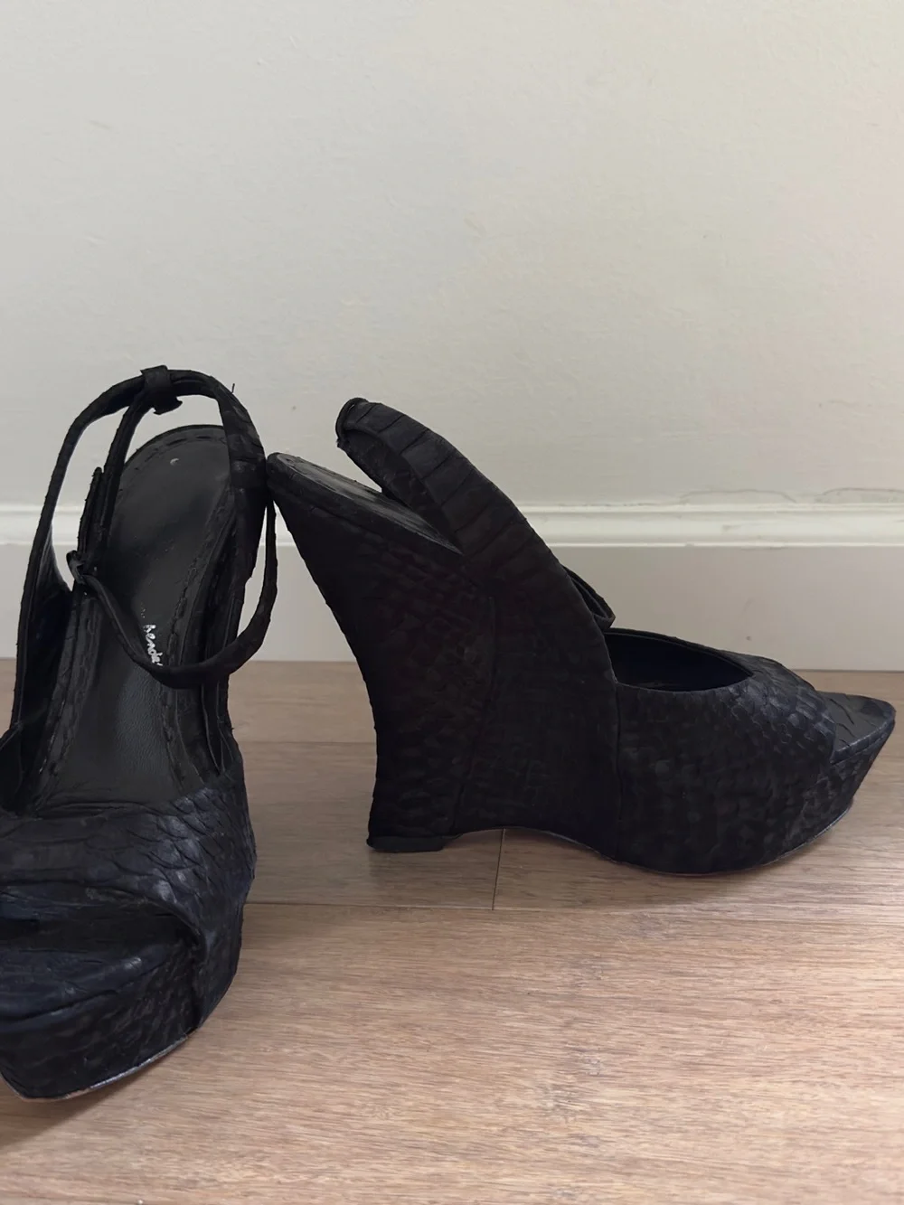 Alice + Olivia Black Wedge Ankle-Strap Sandals Size Eur 40